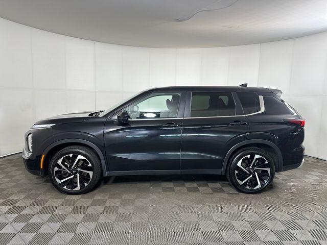 used 2024 Mitsubishi Outlander car, priced at $20,990