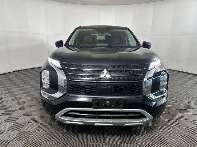 used 2024 Mitsubishi Outlander car, priced at $20,990