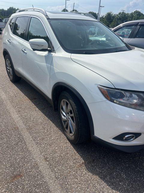 used 2014 Nissan Rogue car, priced at $7,998