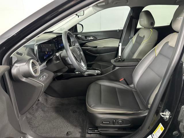 used 2024 Chevrolet Trax car, priced at $22,990