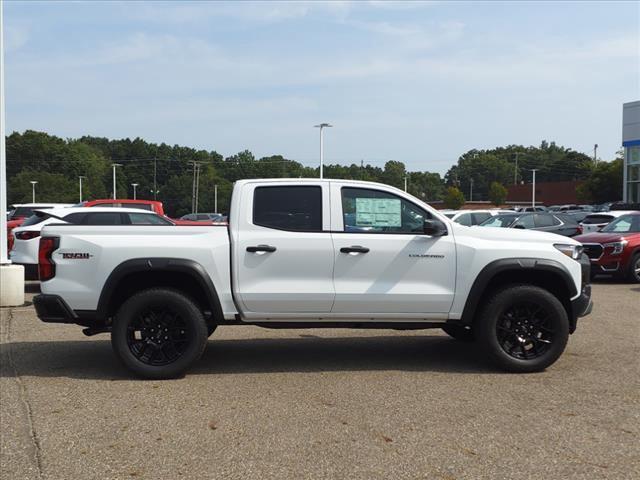 new 2024 Chevrolet Colorado car, priced at $38,990