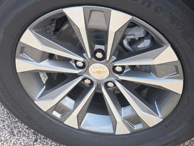 new 2026 Chevrolet Equinox car, priced at $31,199