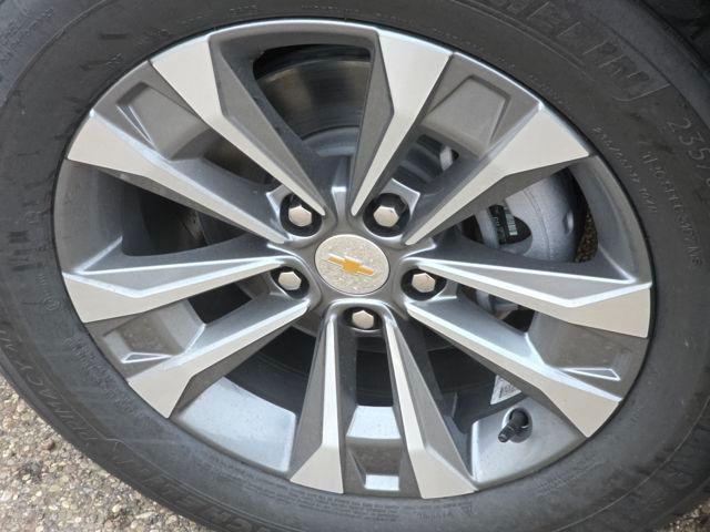 new 2026 Chevrolet Equinox car, priced at $32,386