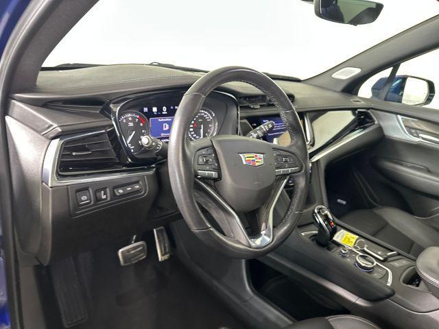 used 2023 Cadillac XT6 car, priced at $31,990