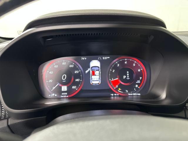used 2021 Volvo XC40 car, priced at $24,990