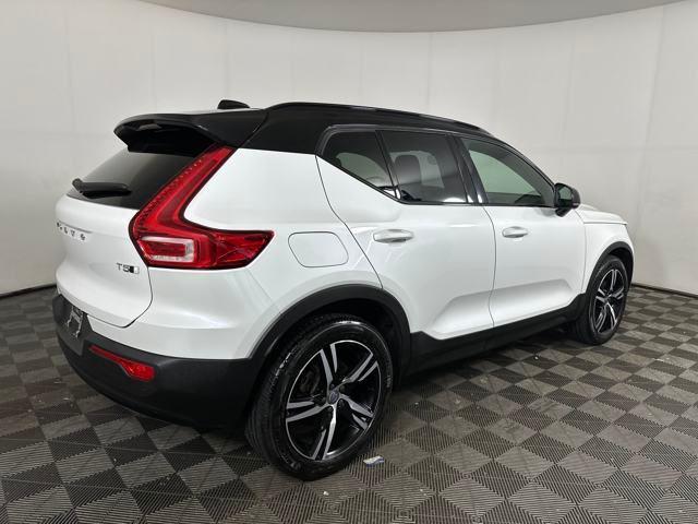 used 2021 Volvo XC40 car, priced at $24,990