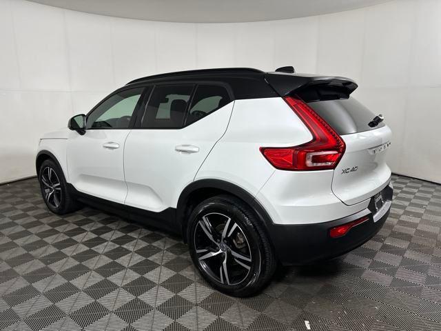 used 2021 Volvo XC40 car, priced at $24,990