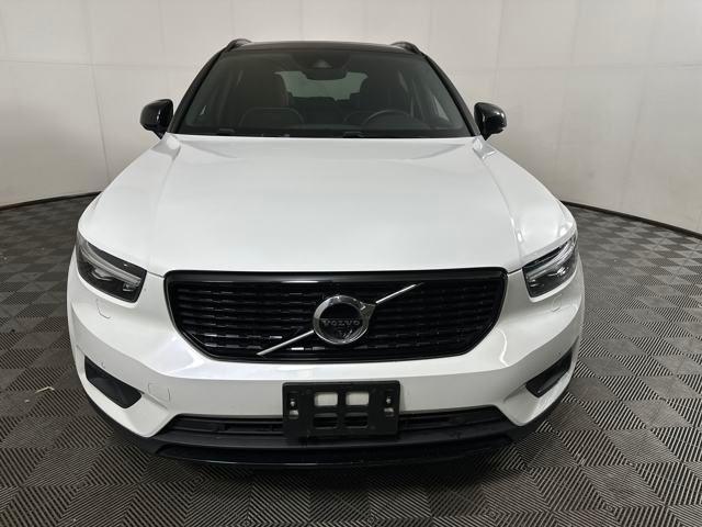 used 2021 Volvo XC40 car, priced at $24,990