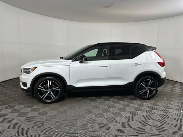 used 2021 Volvo XC40 car, priced at $24,990