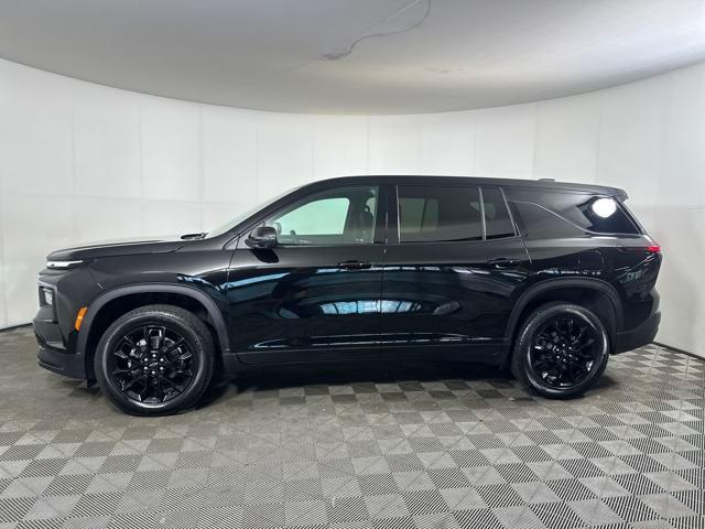 used 2024 Chevrolet Traverse car, priced at $35,990