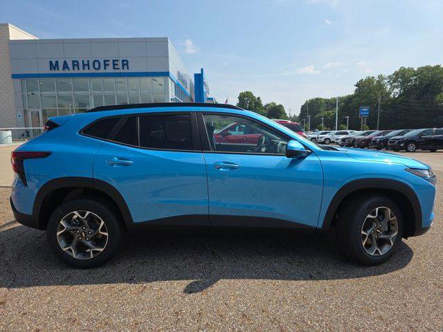 new 2025 Chevrolet Trax car, priced at $24,825