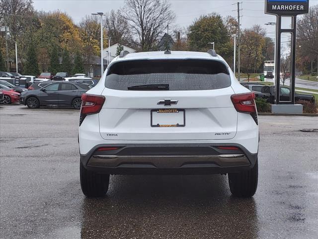 new 2025 Chevrolet Trax car, priced at $25,940