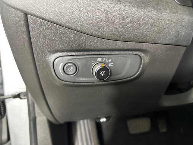 used 2022 Chevrolet Equinox car, priced at $18,599
