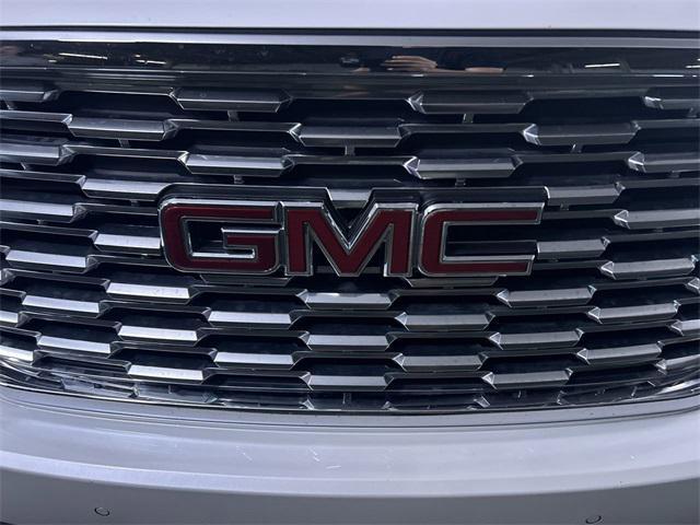 used 2019 GMC Yukon car, priced at $30,990