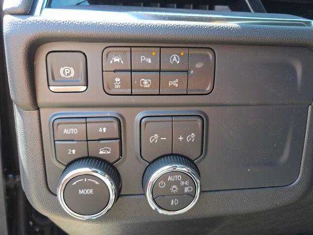 new 2025 Chevrolet Suburban car, priced at $80,599