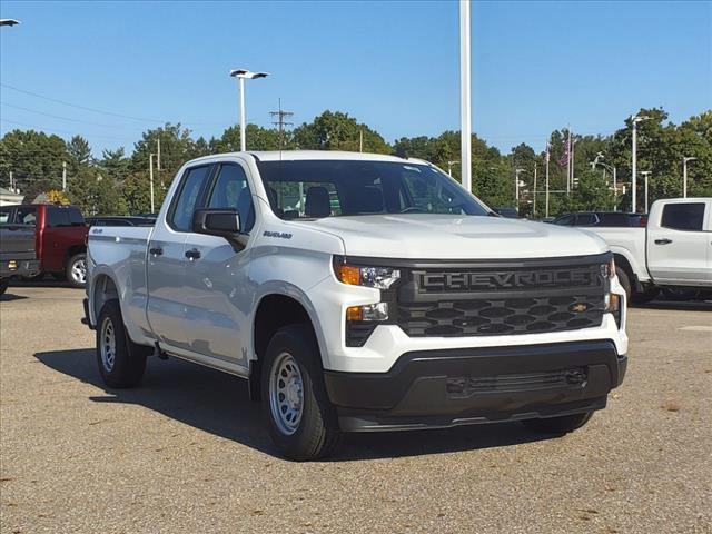 new 2025 Chevrolet Silverado 1500 car, priced at $41,990