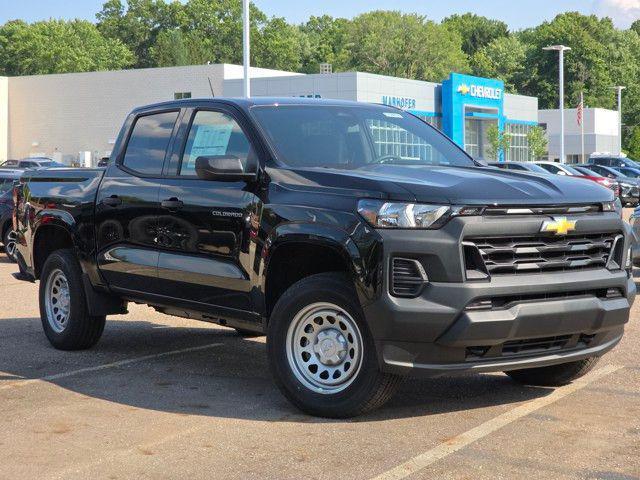new 2025 Chevrolet Colorado car, priced at $33,999