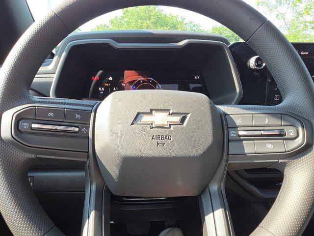 new 2025 Chevrolet Colorado car, priced at $33,999