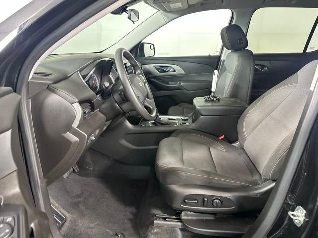 used 2021 Chevrolet Traverse car, priced at $22,990