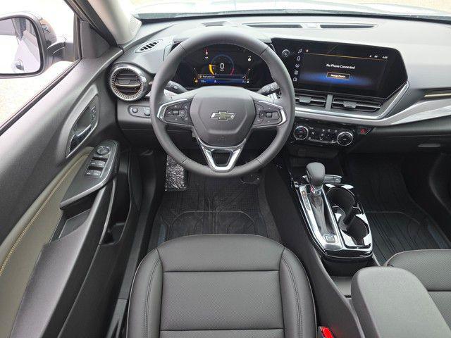 new 2025 Chevrolet Trax car, priced at $26,425