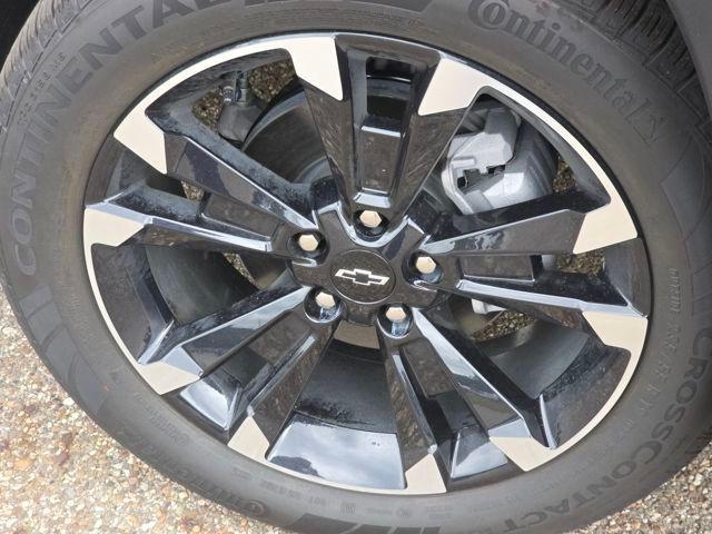 new 2026 Chevrolet Equinox car, priced at $32,186