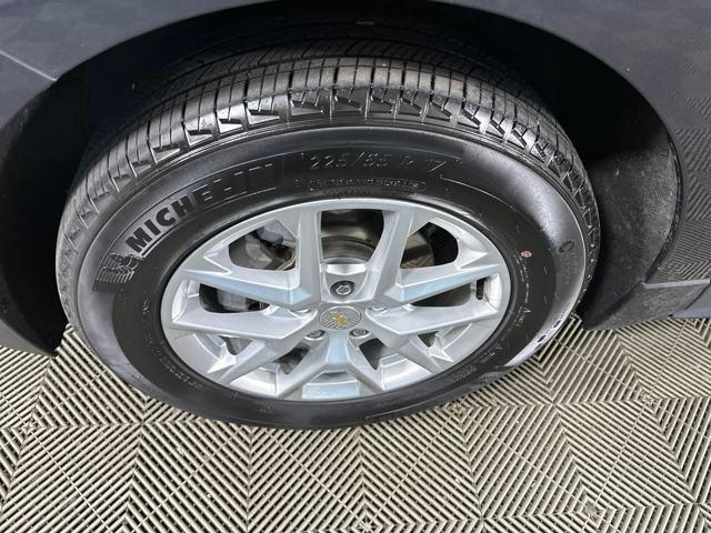 used 2022 Chevrolet Equinox car, priced at $19,470
