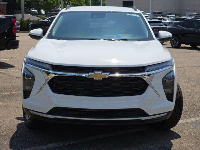 new 2025 Chevrolet Trax car, priced at $24,690