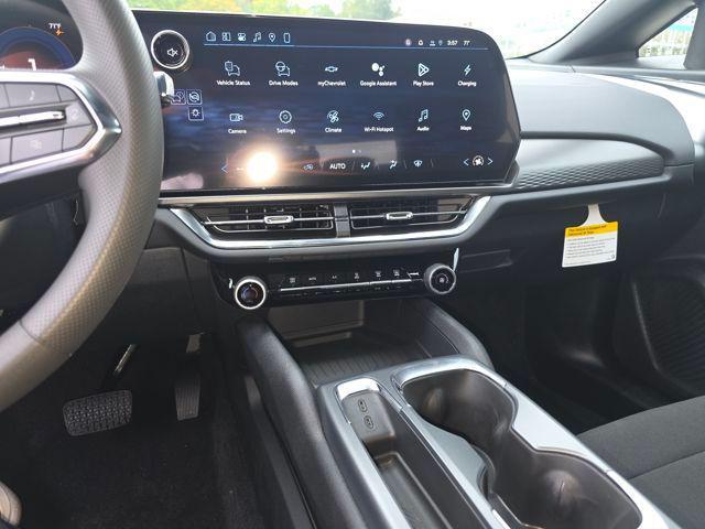 new 2026 Chevrolet Equinox EV car, priced at $29,686