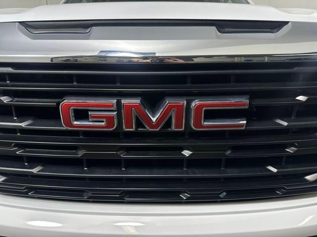 used 2022 GMC Sierra 1500 car, priced at $30,880