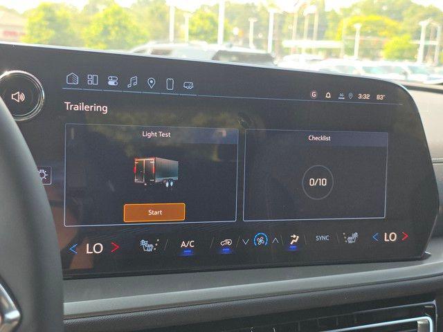 new 2025 Chevrolet Traverse car, priced at $43,998