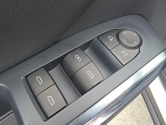 new 2025 Chevrolet Traverse car, priced at $46,998
