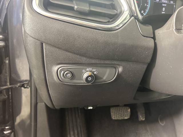 used 2022 Chevrolet Equinox car, priced at $18,990