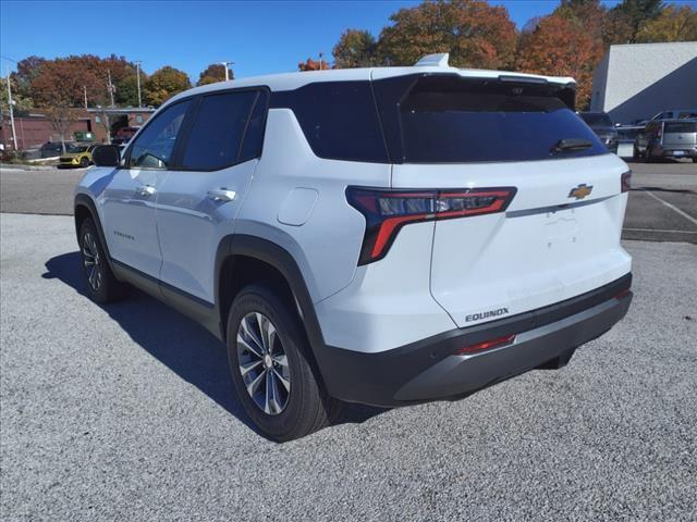 new 2025 Chevrolet Equinox car, priced at $28,490