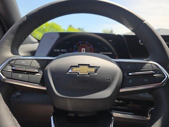 new 2026 Chevrolet Equinox car, priced at $30,498