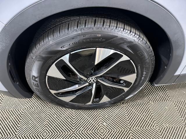 used 2022 Volkswagen ID.4 car, priced at $19,990