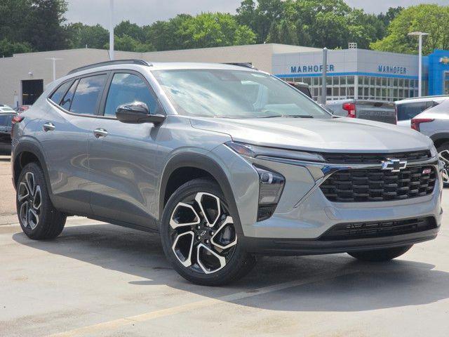 new 2025 Chevrolet Trax car, priced at $27,325