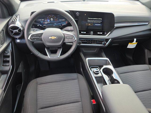 new 2026 Chevrolet Equinox car, priced at $32,495