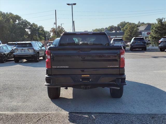 new 2025 Chevrolet Silverado 1500 car, priced at $39,990