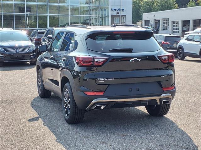 new 2025 Chevrolet TrailBlazer car, priced at $30,490