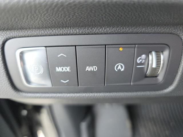 new 2025 Chevrolet Traverse car, priced at $46,045