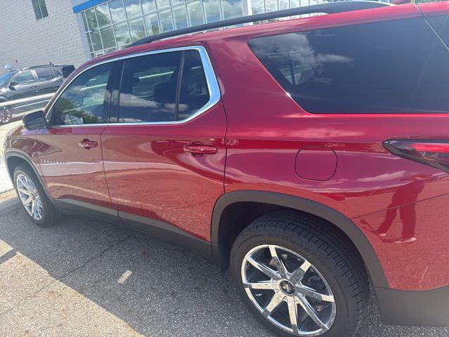 used 2023 Chevrolet Traverse car, priced at $29,998