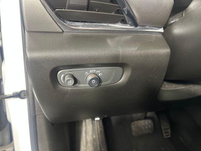 used 2023 Chevrolet Traverse car, priced at $30,600