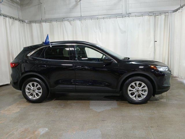 used 2023 Ford Escape car, priced at $25,995