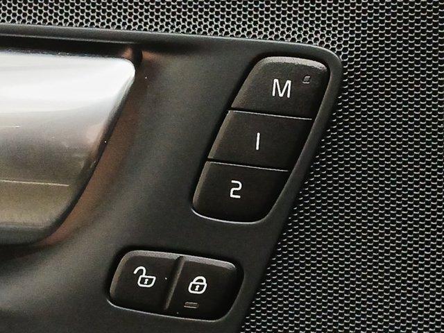 used 2023 Volvo XC60 Recharge Plug-In Hybrid car, priced at $39,999