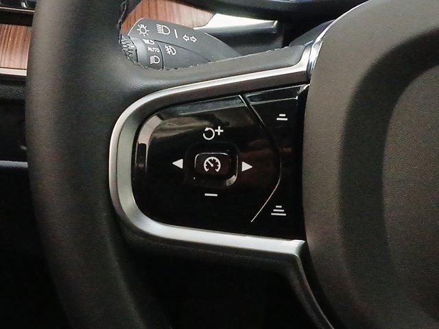 used 2023 Volvo XC60 Recharge Plug-In Hybrid car, priced at $39,999