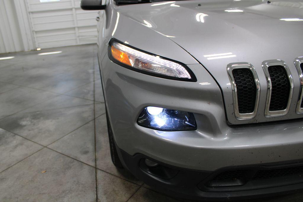 used 2018 Jeep Cherokee car, priced at $14,228