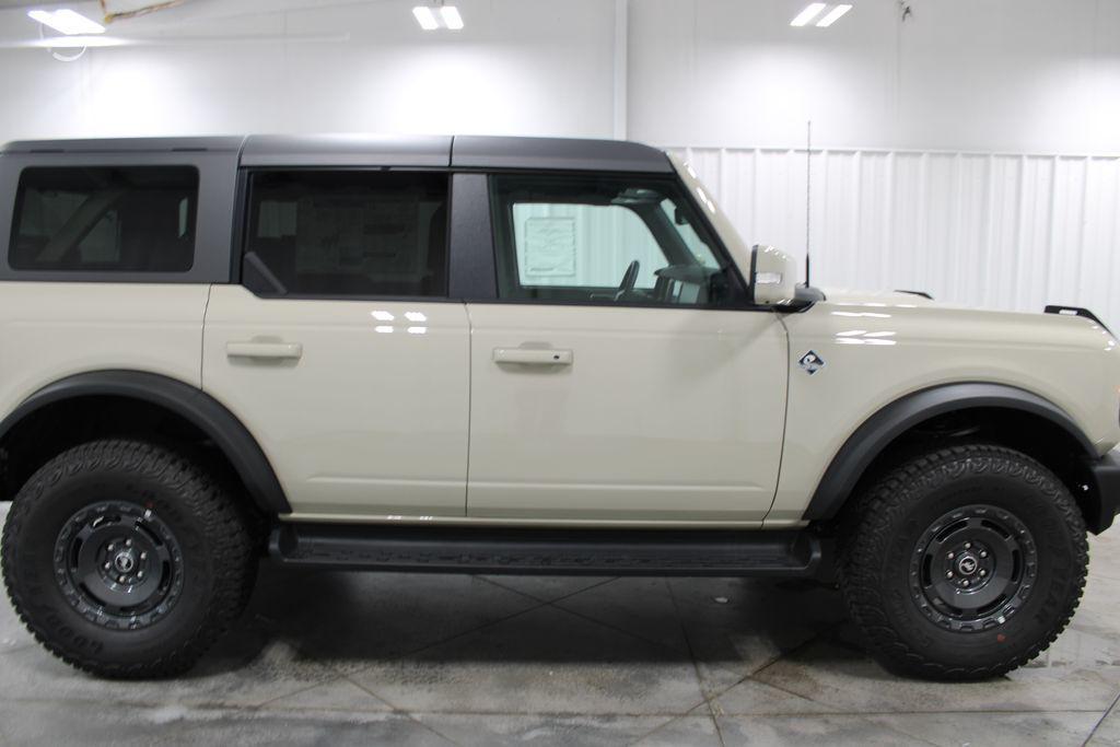 new 2025 Ford Bronco car, priced at $58,298