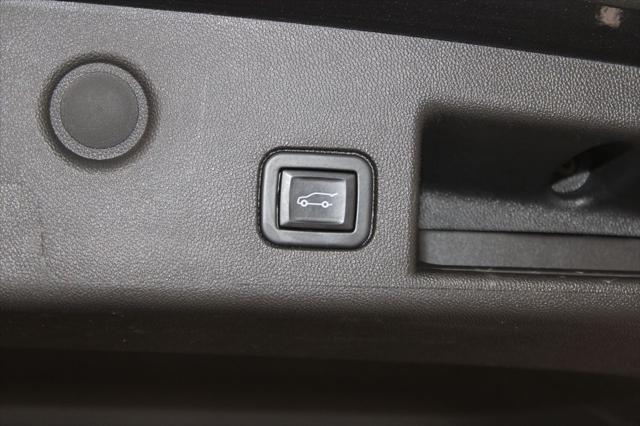 used 2022 Chevrolet Equinox car, priced at $21,638
