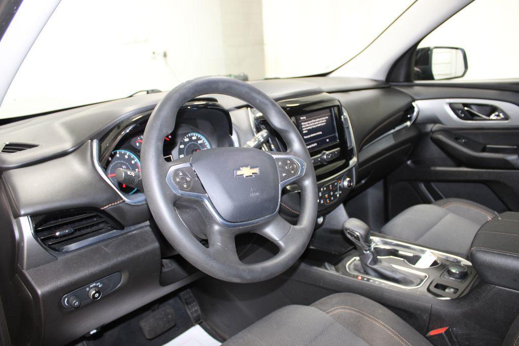 used 2021 Chevrolet Traverse car, priced at $18,788