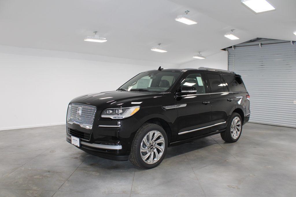 new 2024 Lincoln Navigator car, priced at $93,686